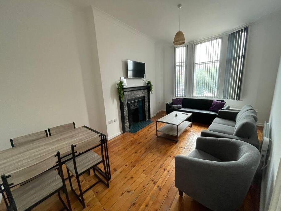 Spacious Flat For 6 City Center Gs305 Шефилд Екстериор снимка